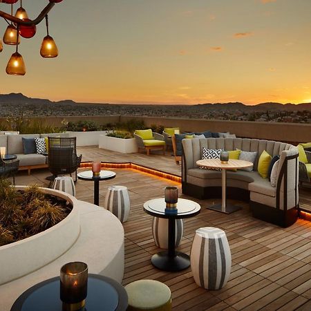 The Plaza Hotel Pioneer Park El Paso Ngoại thất bức ảnh The rooftop lounge at the Hilton Scottsdale Resort and Villas