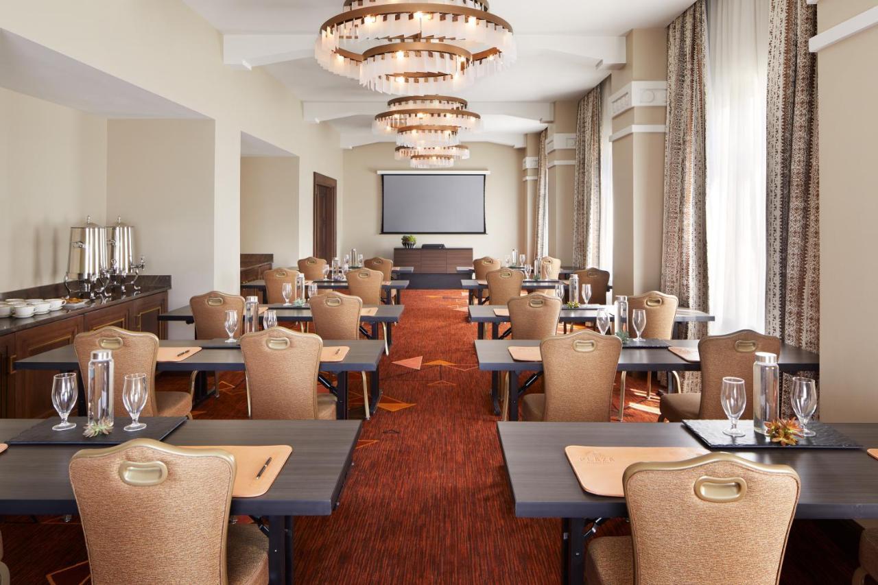 The Plaza Hotel Pioneer Park El Paso Ngoại thất bức ảnh The Westin Palace, Warsaw